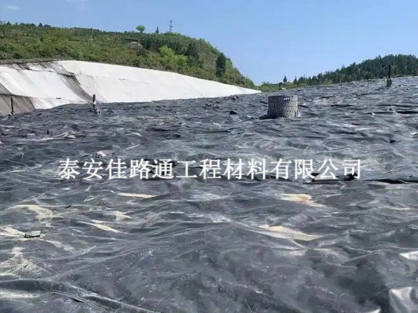污水處理防滲膜在氧化塘中的防滲技巧 污水處理防滲膜在氧化塘中的防滲技巧